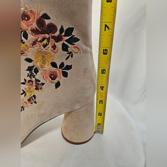 Zara Trafaluc Embroidered Floral Ankle Boots EU 41 US 10 Boho Block Heel Suede